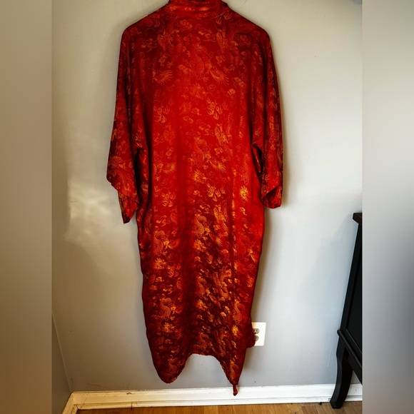 Golden Dragon Full Length Vintage Robe- red with gold embellishments- Sz large - Picture 3 of 12